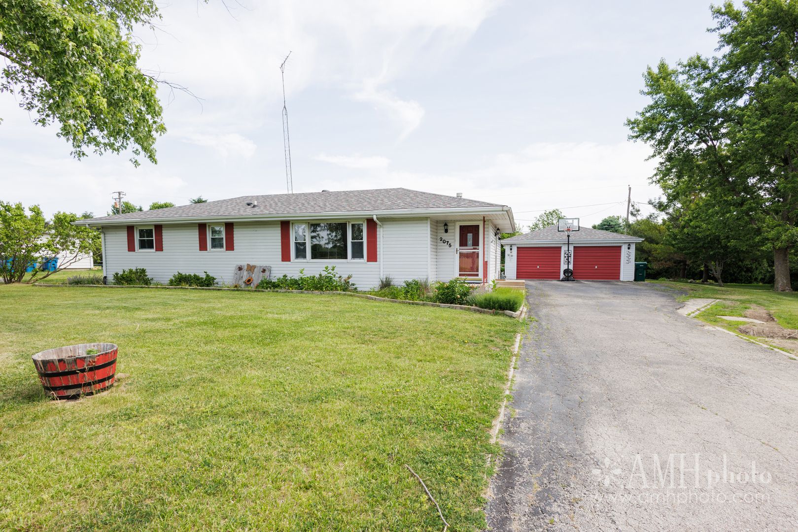 2075 W State Route 102 — Bourbonnais, IL 60914