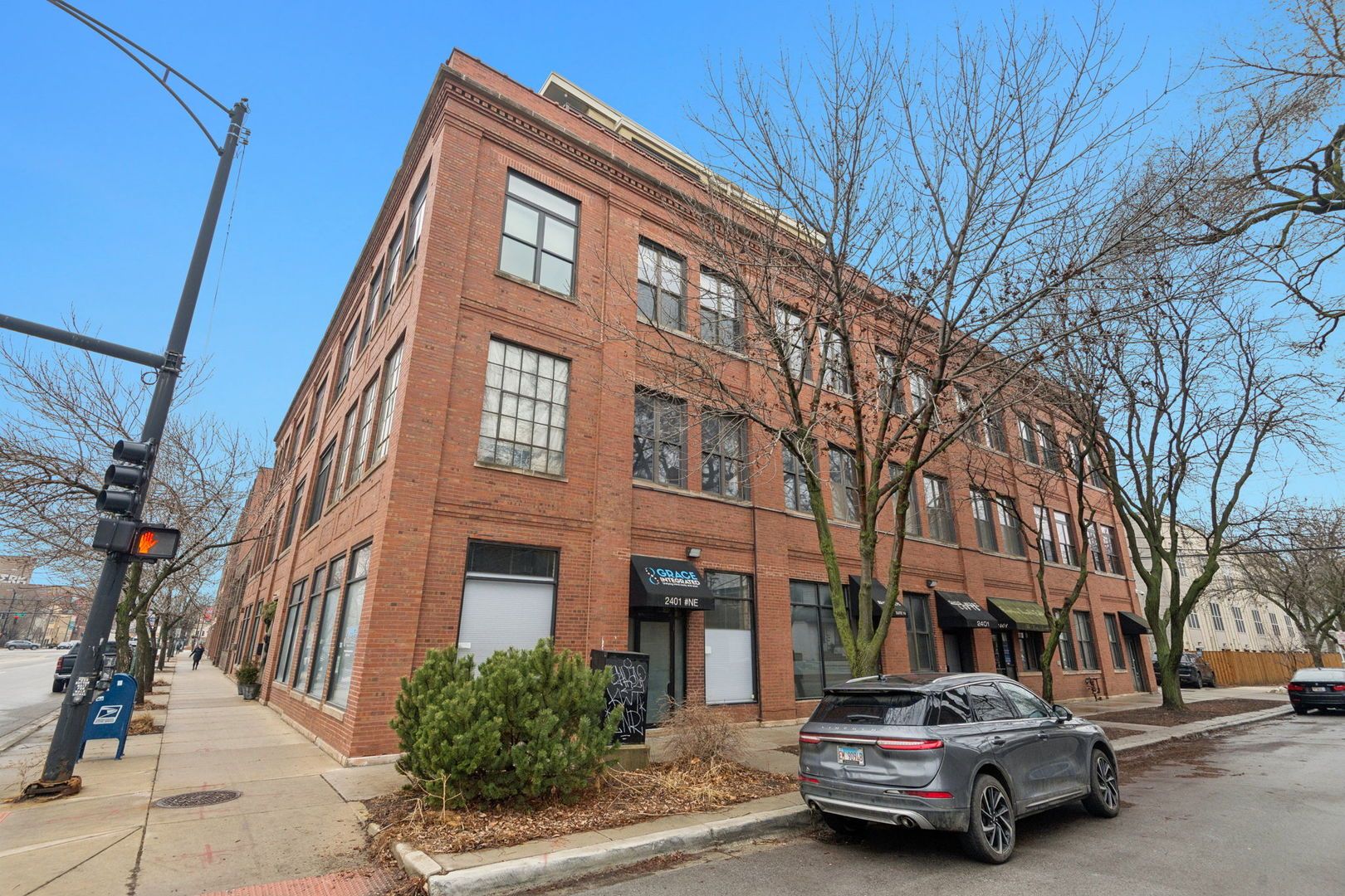 2401 W Ohio Street #34 — Chicago, IL 60612