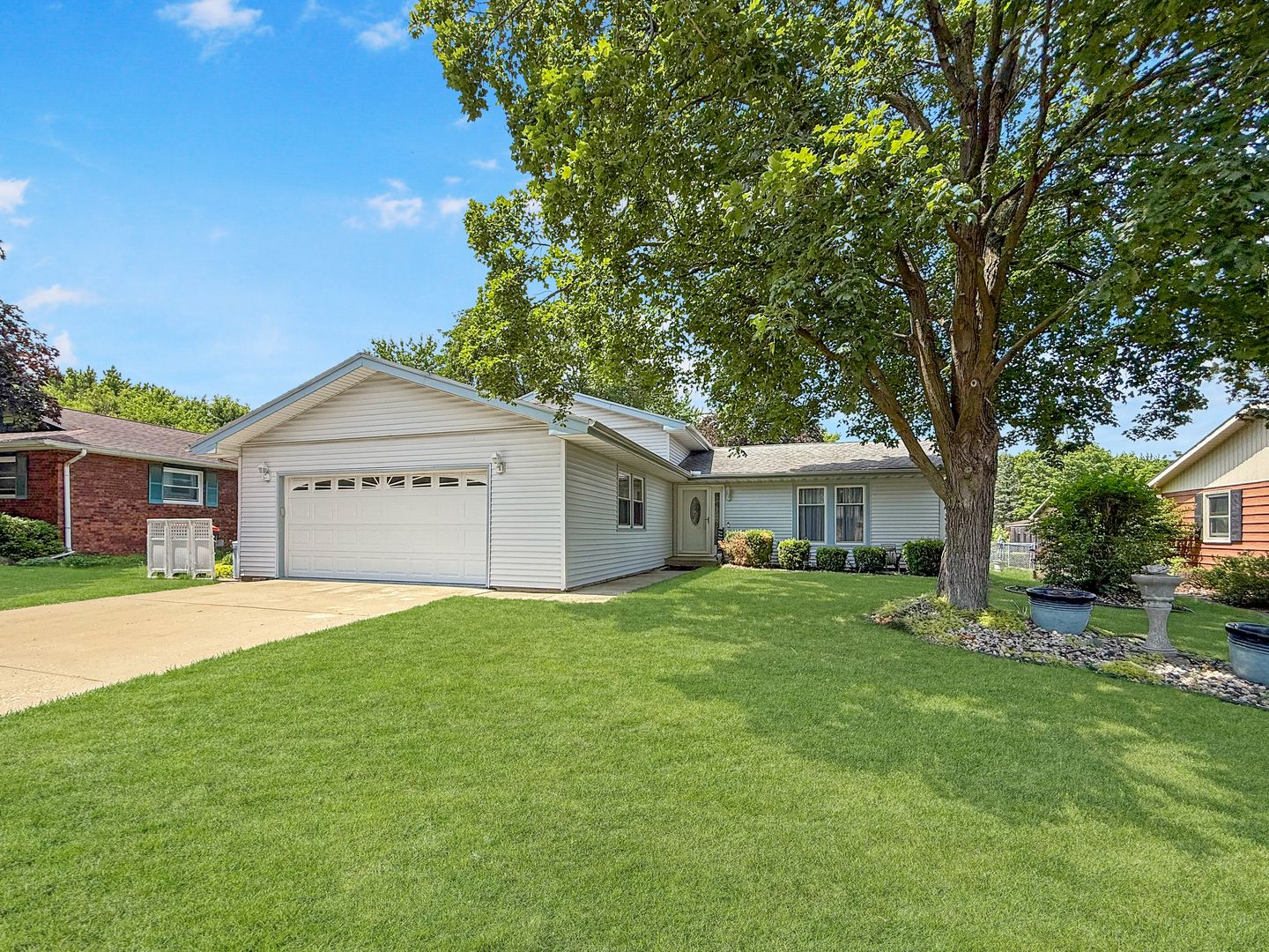 1025 Ruth Crane Drive — Rantoul, IL 61866