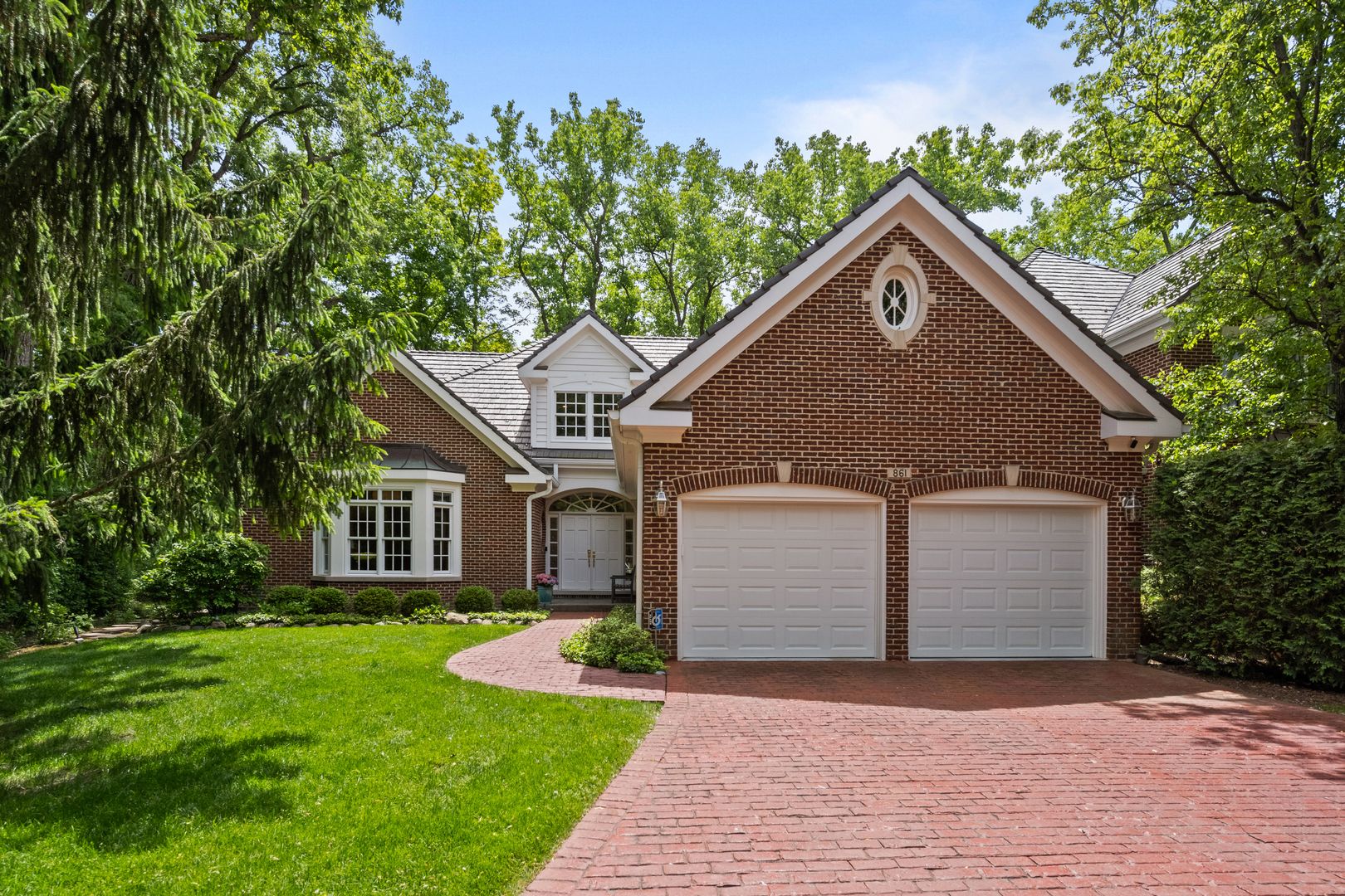 861 Gloucester Crossing — Lake Forest, IL 60045