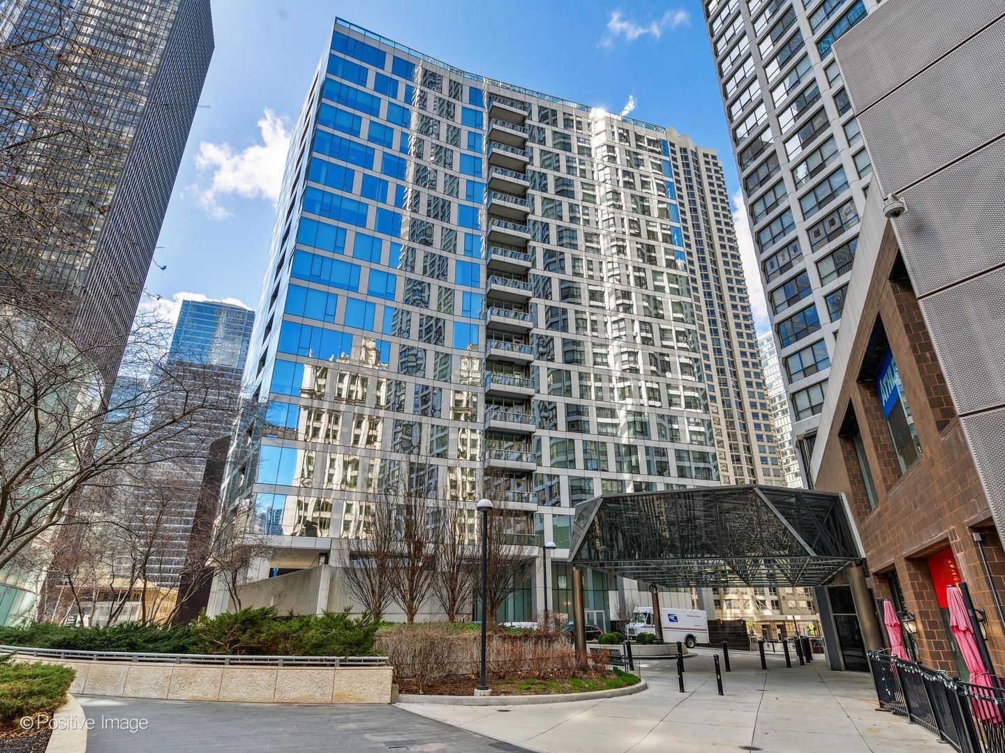403 N Wabash Avenue #15A — Chicago, IL 60611