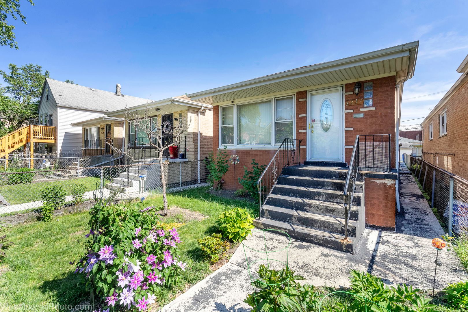 3237 W 38th Place — Chicago, IL 60632