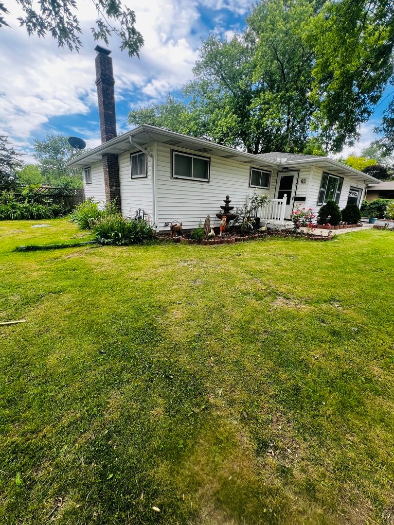 3858 E Lakeview Drive — Kankakee, IL 60901