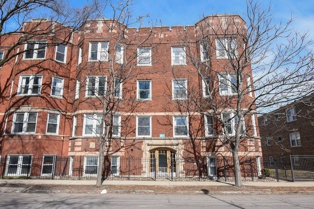 1730 W Foster Avenue #1 — Chicago, IL 60640