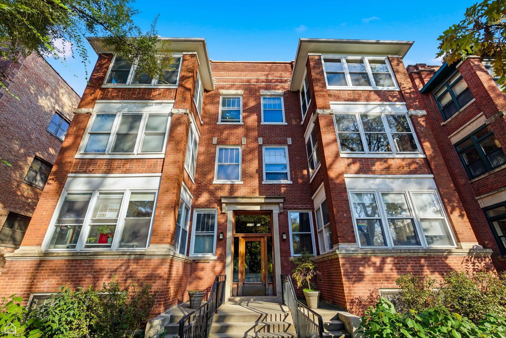 5321 S Woodlawn Avenue #3S — Chicago, IL 60615