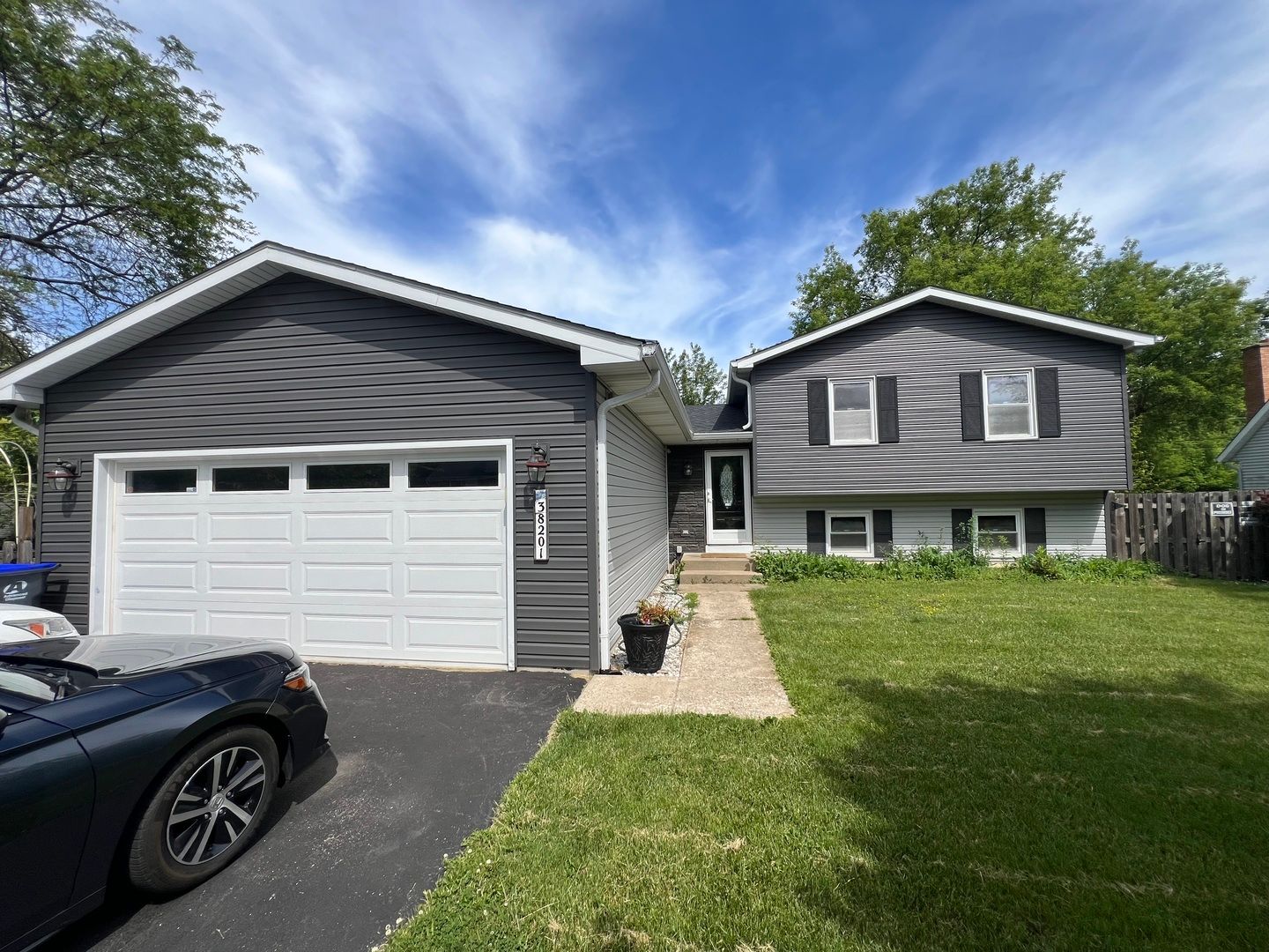 38201 N Loyola Avenue — Beach Park, IL 60087