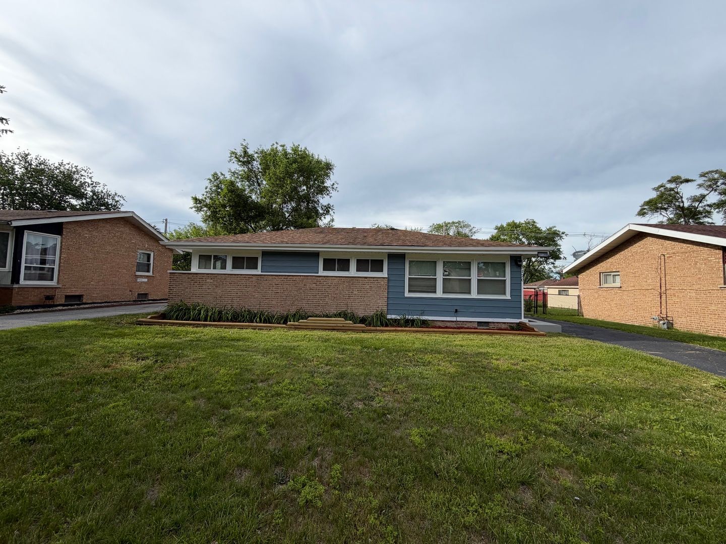 3120 Wilshire Avenue — Markham, IL 60428