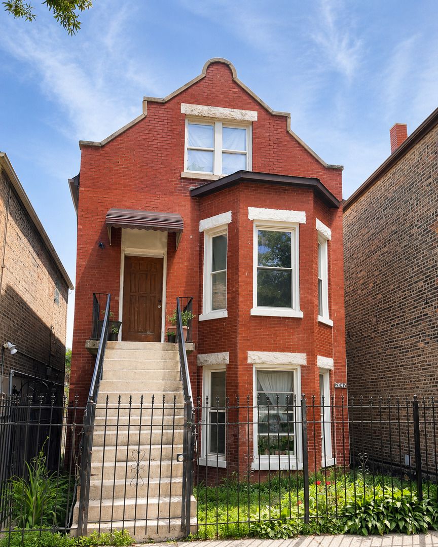 2647 S Trumbull Avenue — Chicago, IL 60623