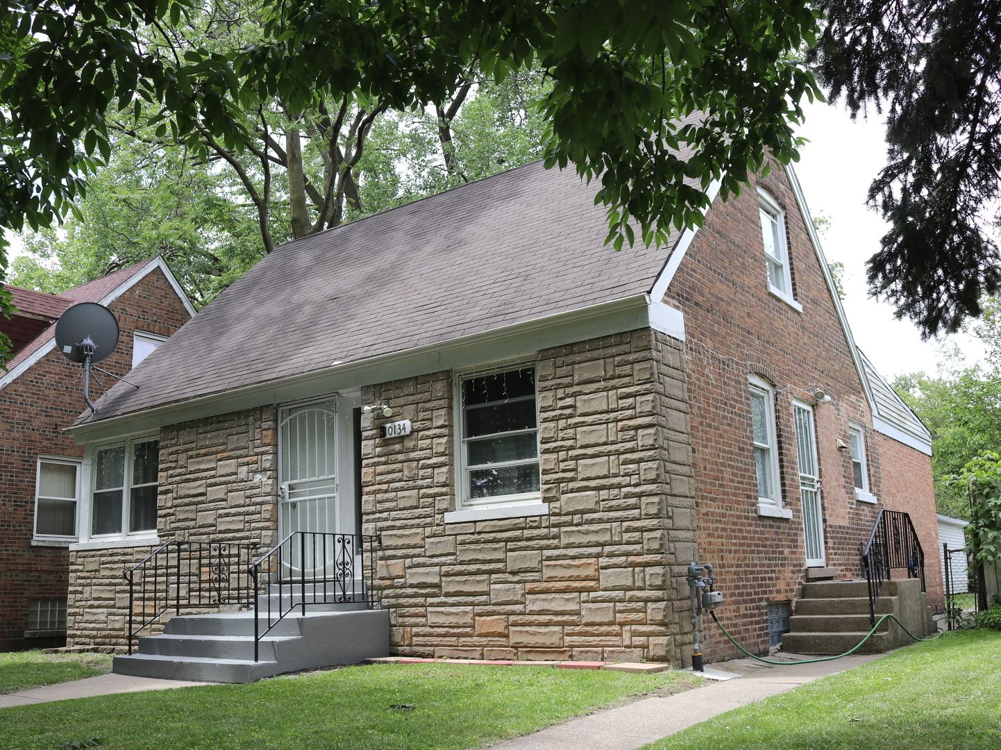 10134 S Bensley Avenue — Chicago, IL 60617