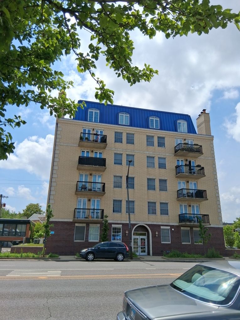 5978 N Lincoln Avenue #1B — Chicago, IL 60659