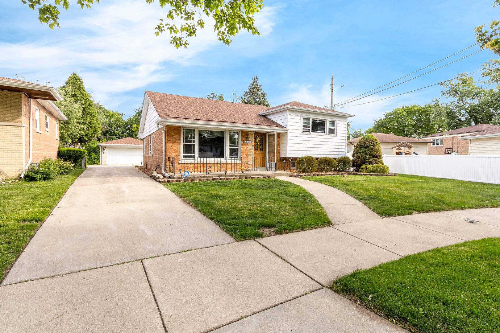 5425 Drury Lane — Oak Lawn, IL 60453