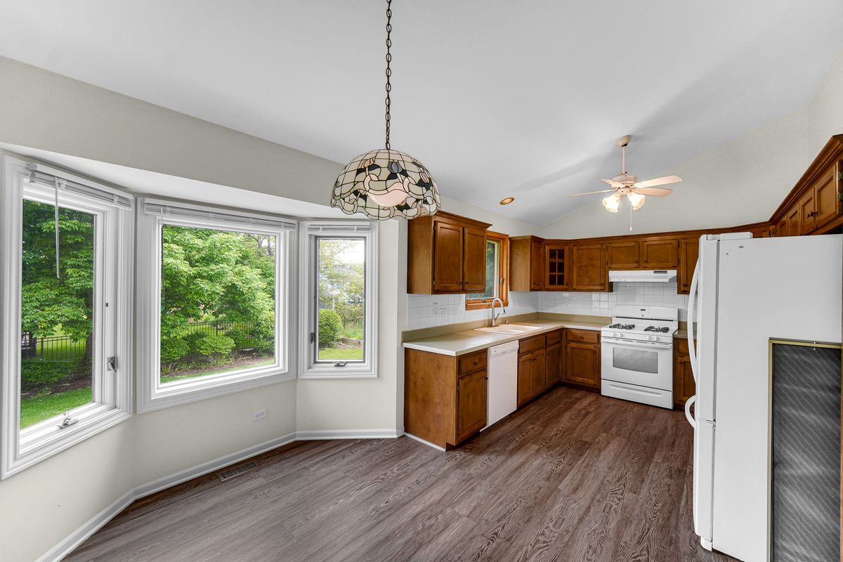 21147 Hunter Woods Drive, Frankfort, IL 60423