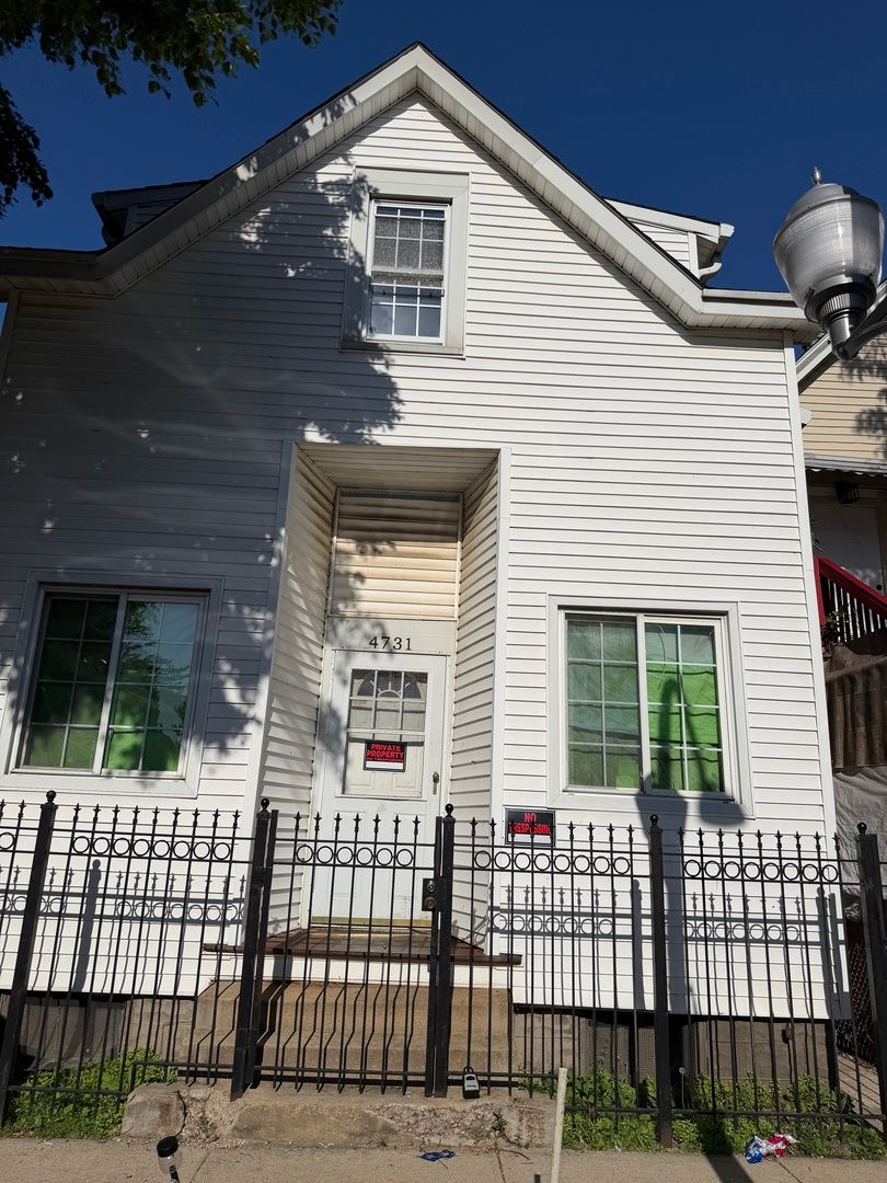 4731 S Ada Street — Chicago, IL 60609