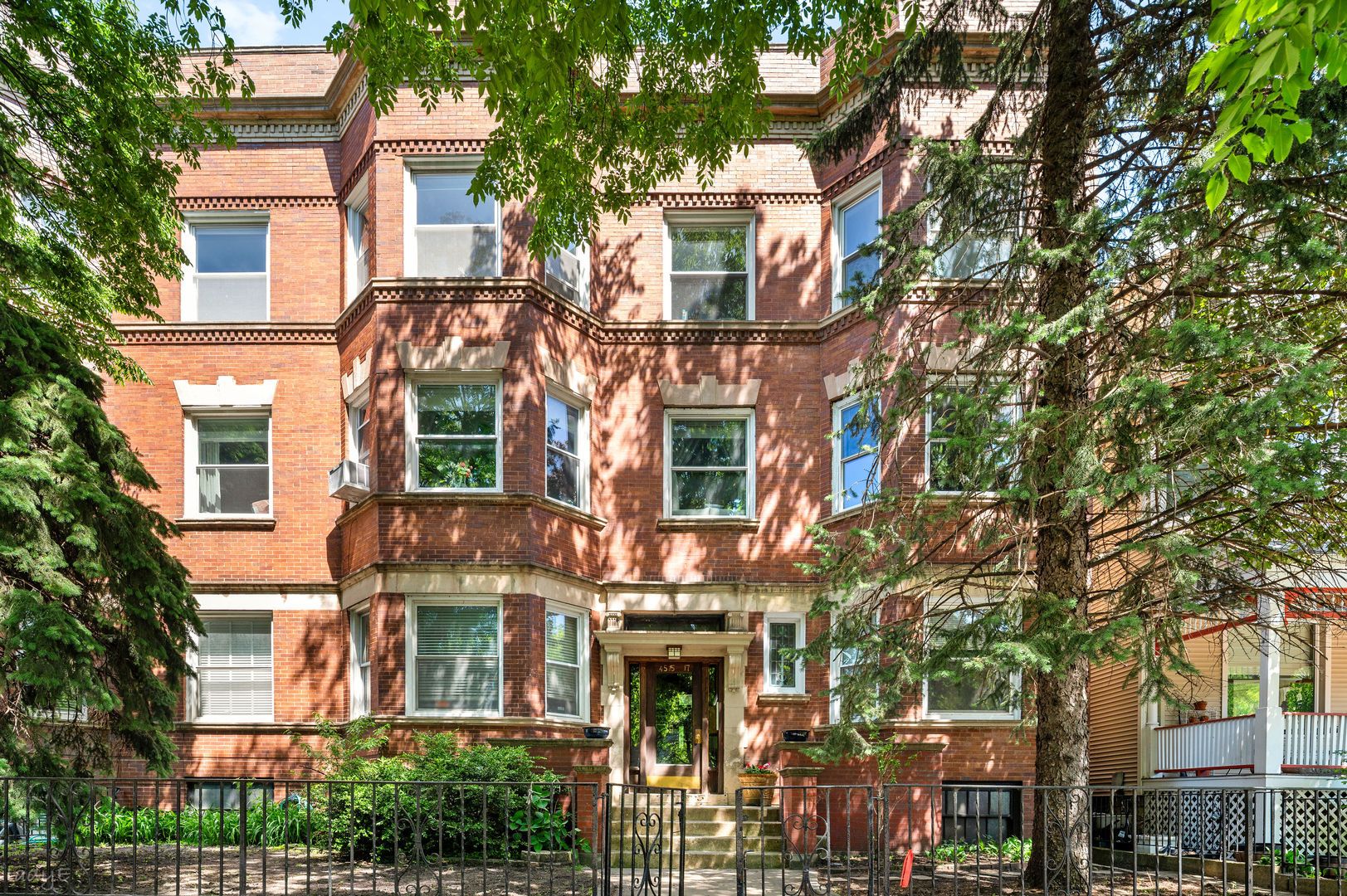 4517 N Ashland Avenue #3N — Chicago, IL 60640