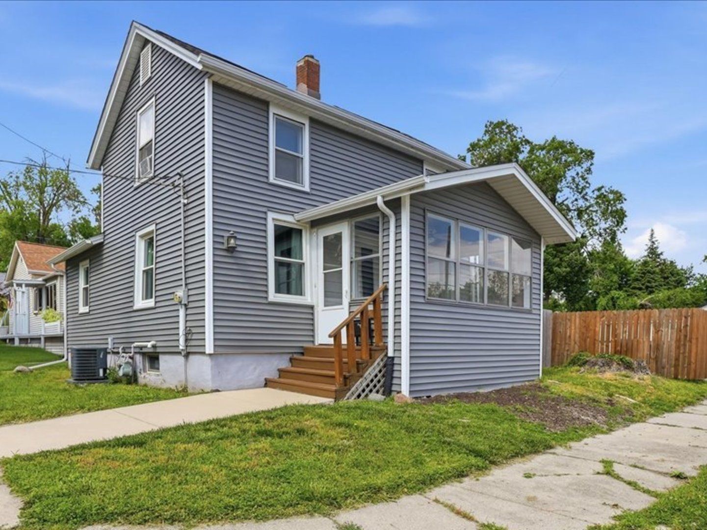 1101 N Western Avenue — Bloomington, IL 61701