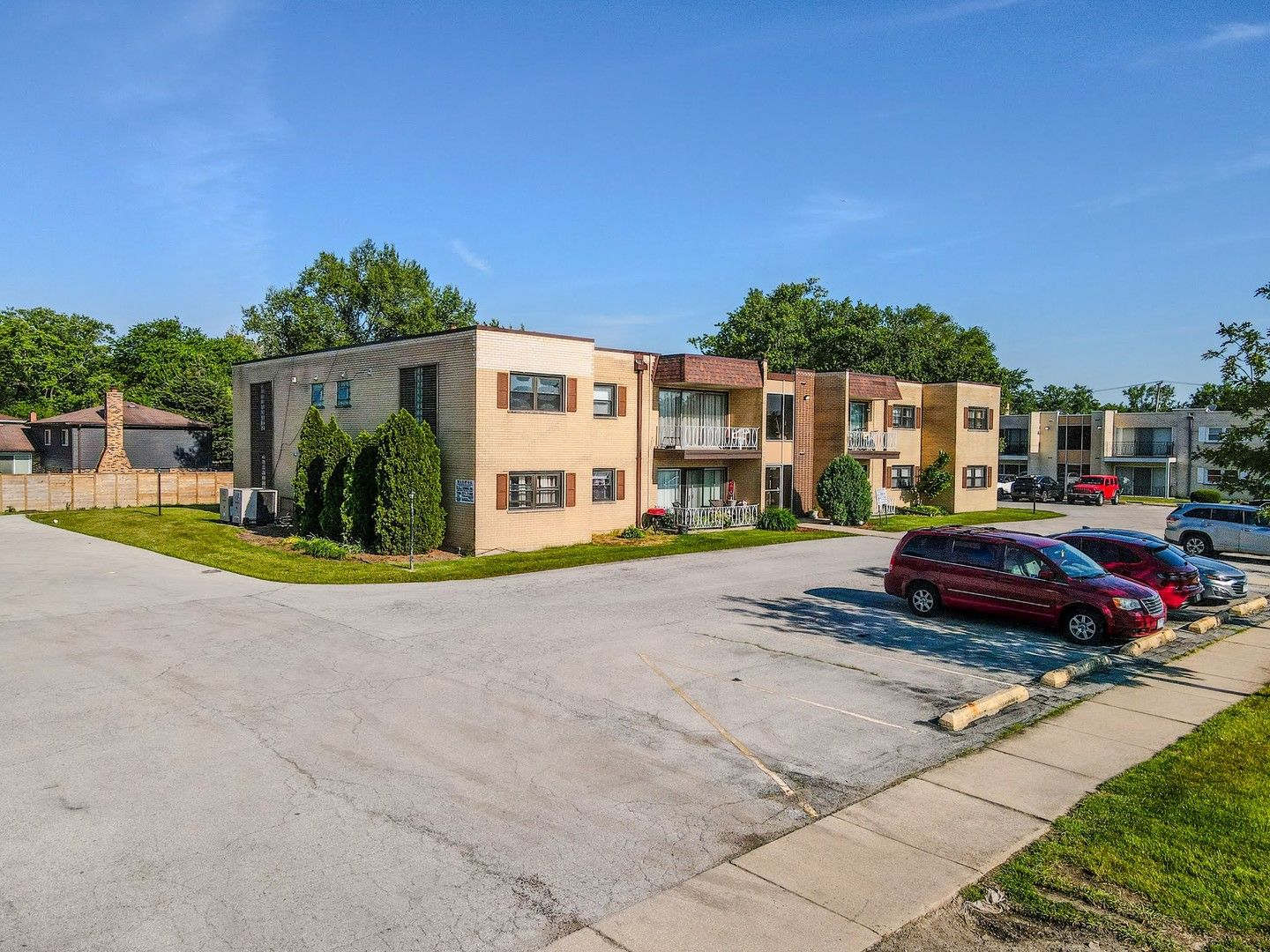 18320 Cherry Creek Drive #2 — Homewood, IL 60430