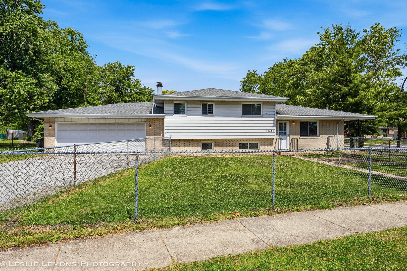 16388 Terry Lane — Oak Forest, IL 60452