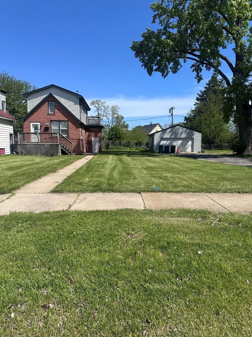 526 E 154th Place — Phoenix, IL 60426