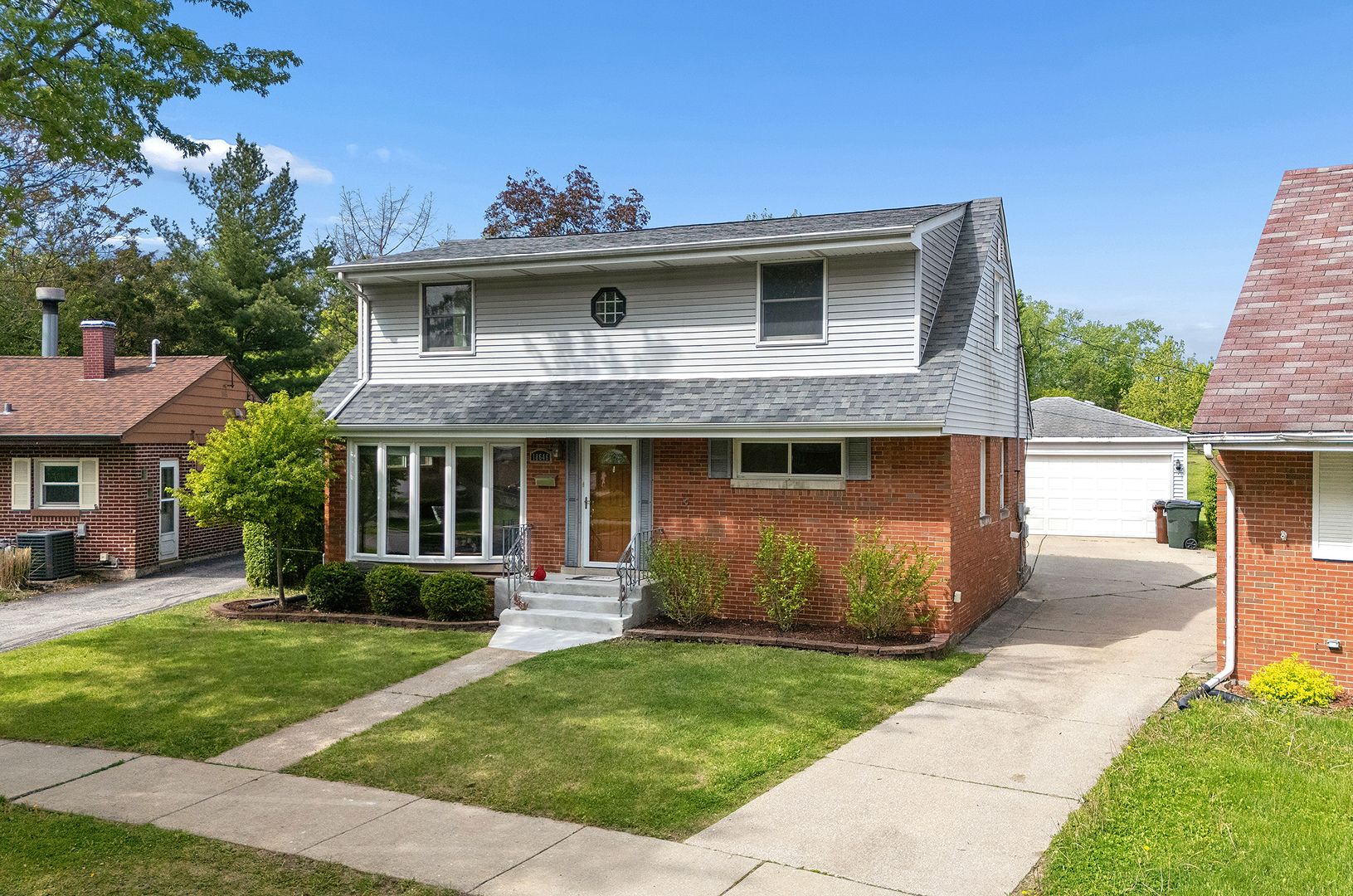 18646 Golfview Avenue — Homewood, IL 60430