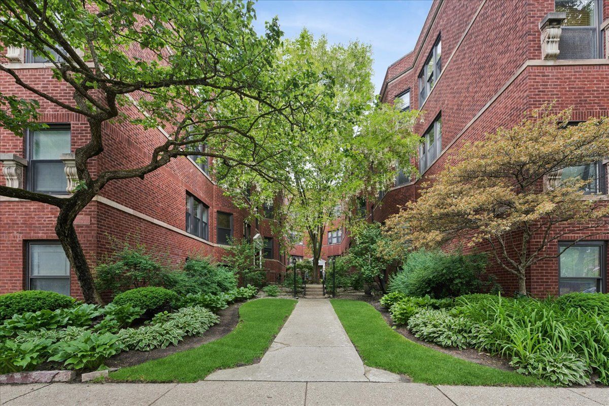 530 Sheridan Road #3B — Evanston, IL 60202