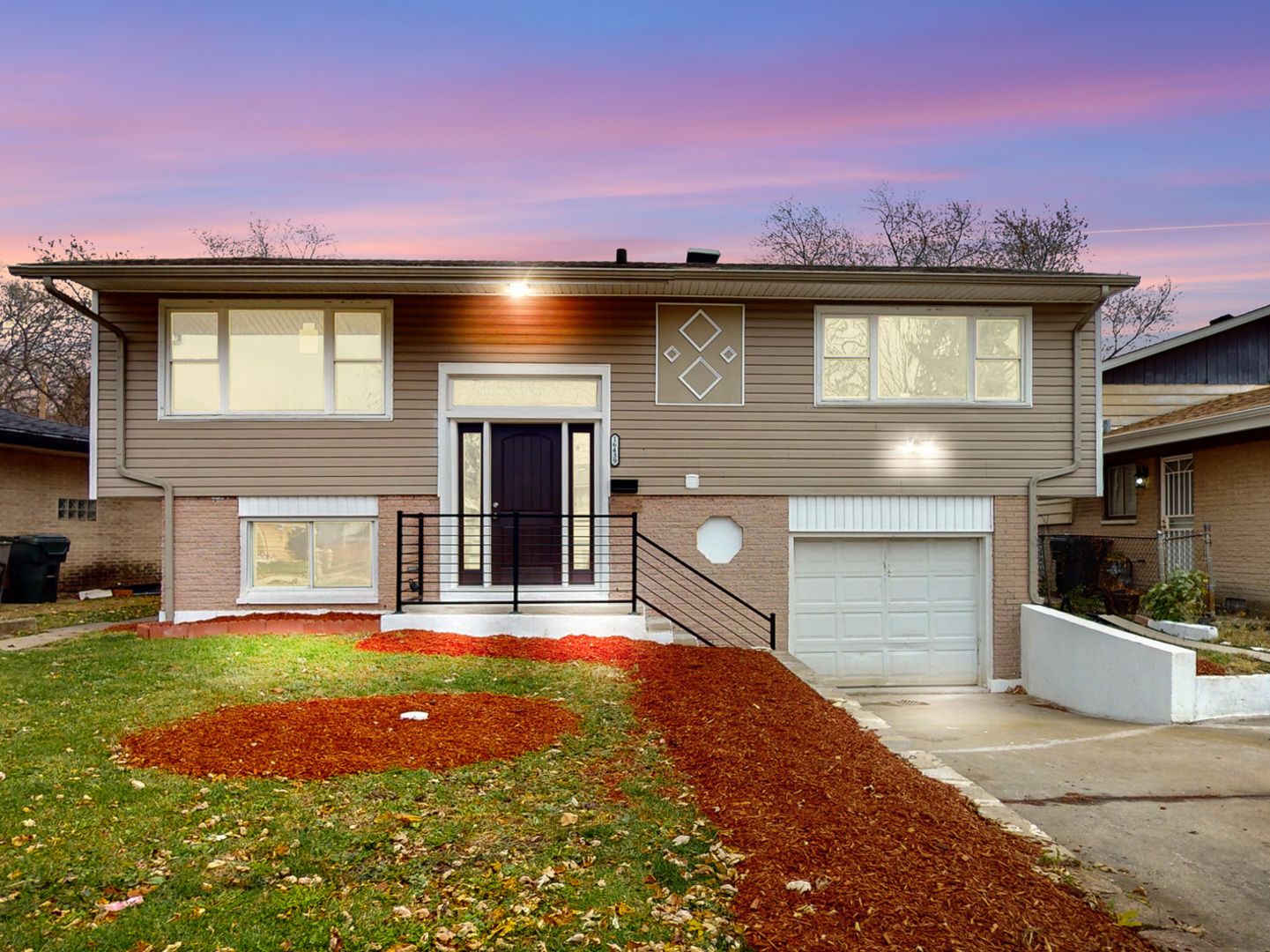 16439 Hermitage Avenue — Markham, IL 60428