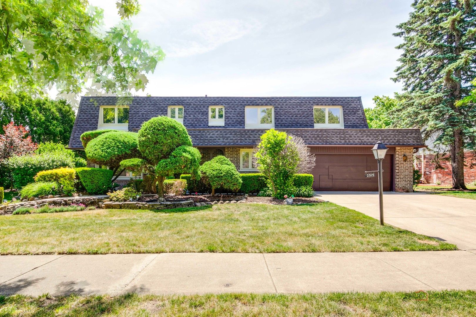 2315 Castilian Circle — Northbrook, IL 60062