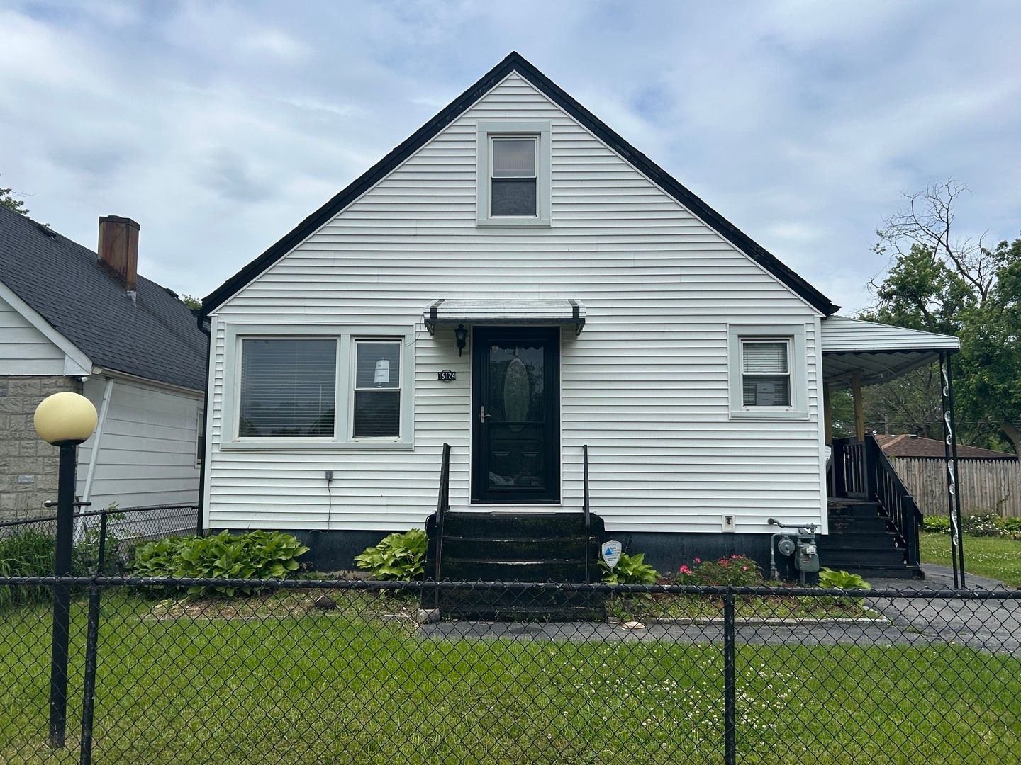 16124 Woodbridge Avenue — Harvey, IL 60426