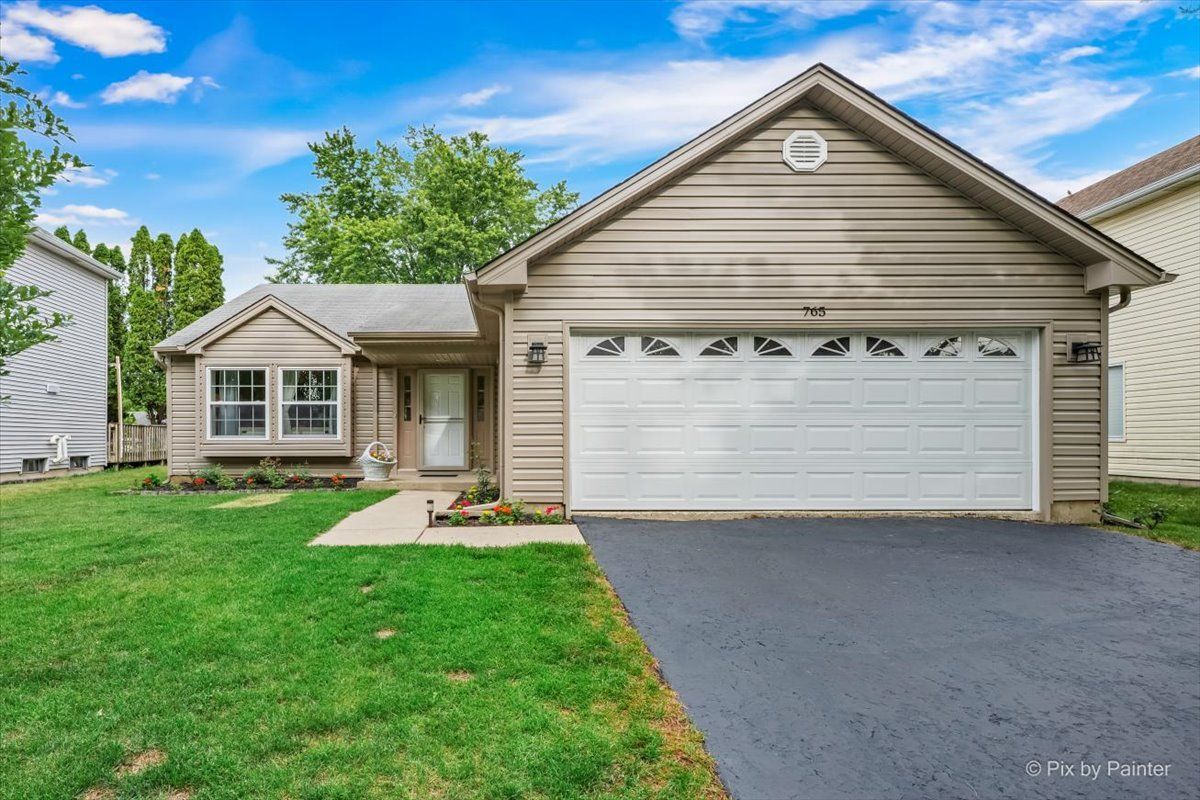 765 Thorndale Drive — Elgin, IL 60120