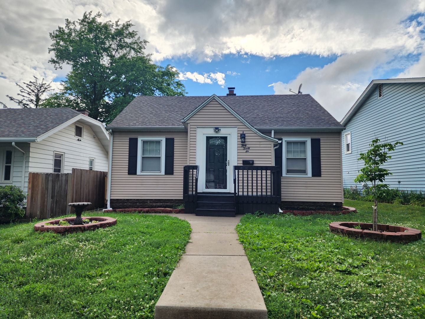 3026 Arlington Avenue — Davenport, IA 52803