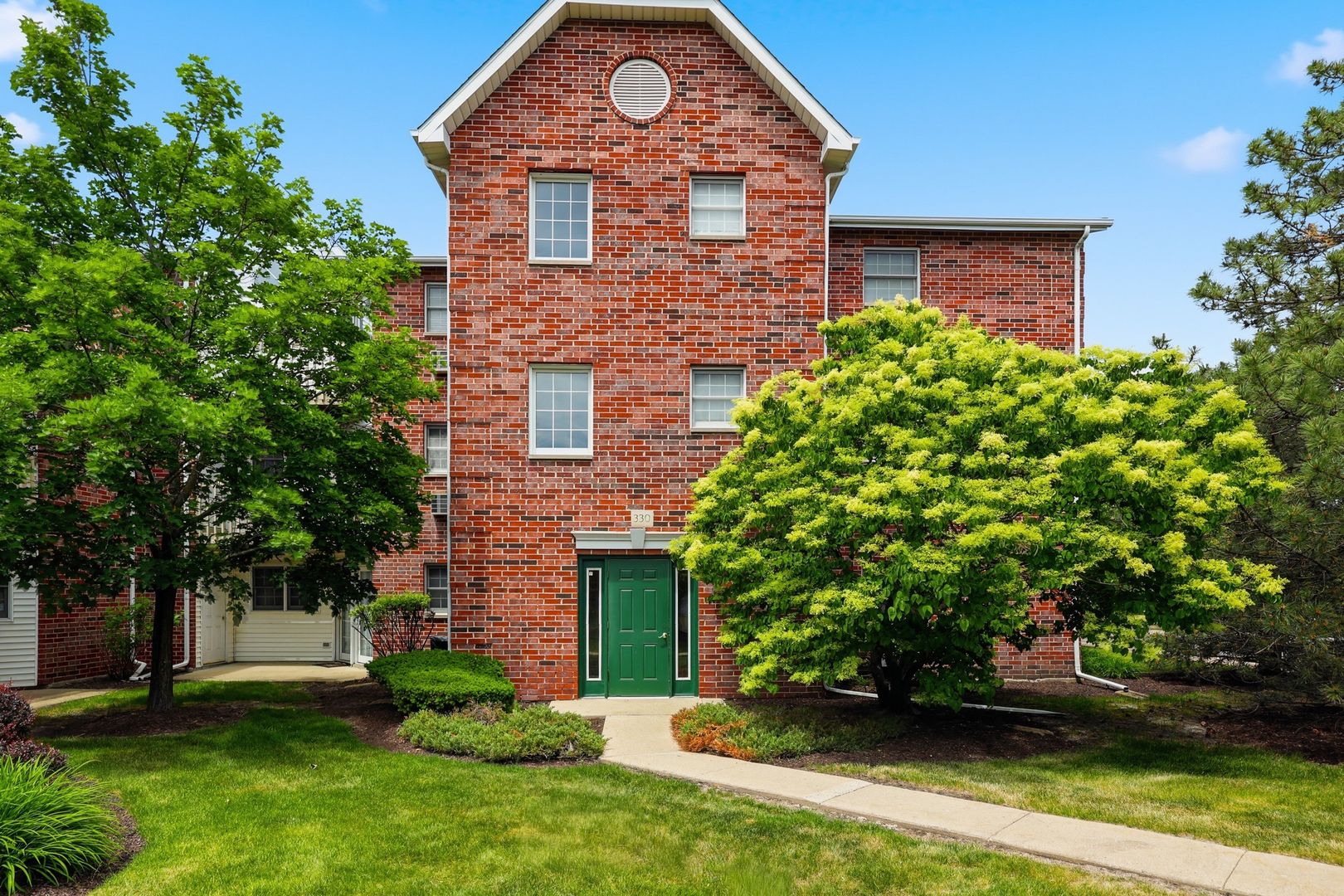 330 Leah Lane #3B — Woodstock, IL 60098