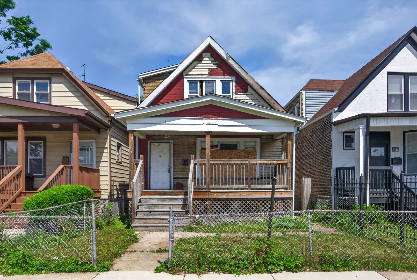 6603 S Oakley Avenue — Chicago, IL 60636