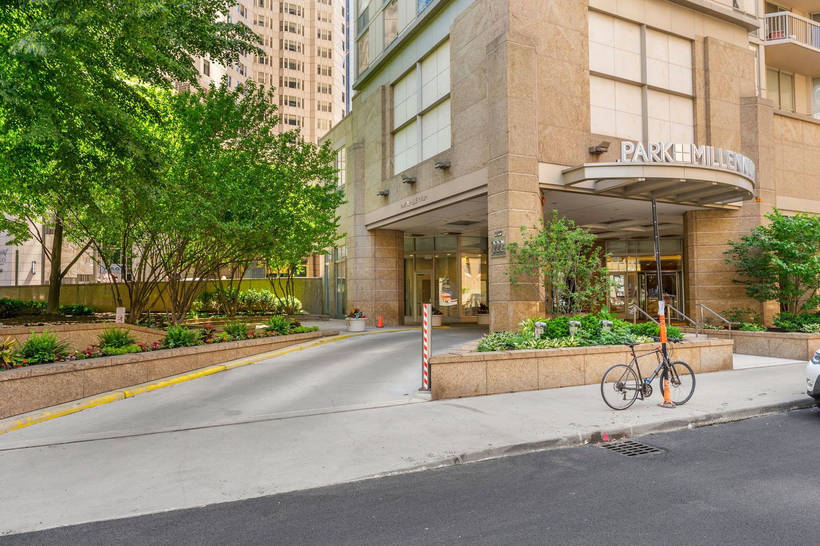 222 N Columbus Drive #2207 — Chicago, IL 60601
