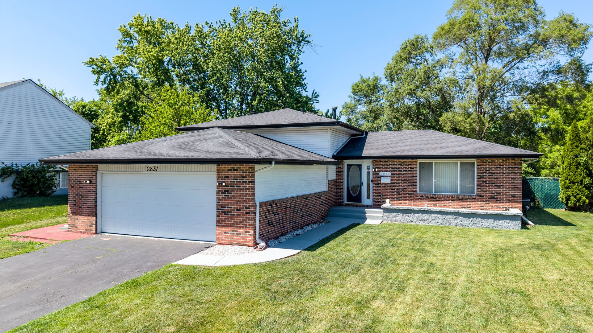 2837 E 223RD Street — Sauk Village, IL 60411