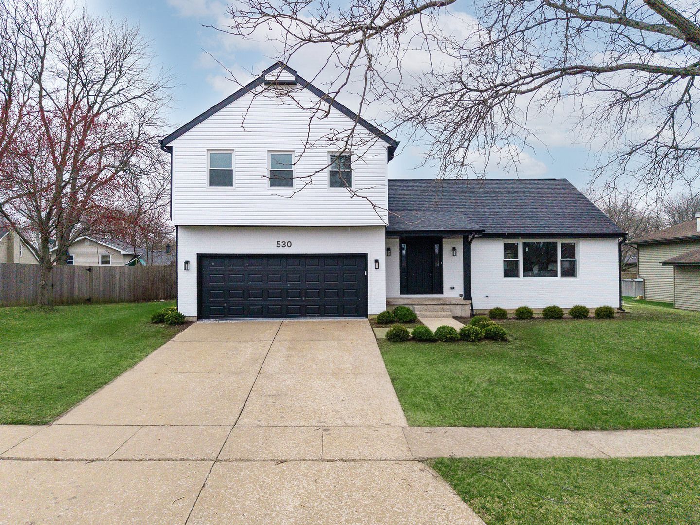 530 Cumberland Trail — Elgin, IL 60123