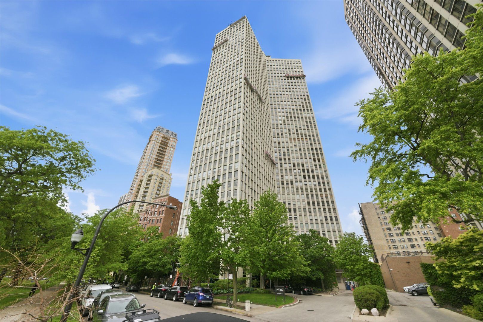 2626 N Lakeview Avenue #3804 — Chicago, IL 60614