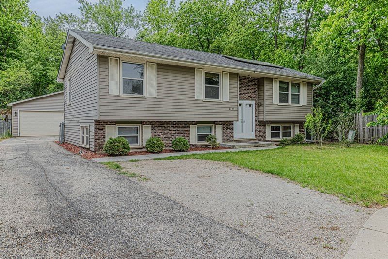 2729 Lowery Court — Zion, IL 60099