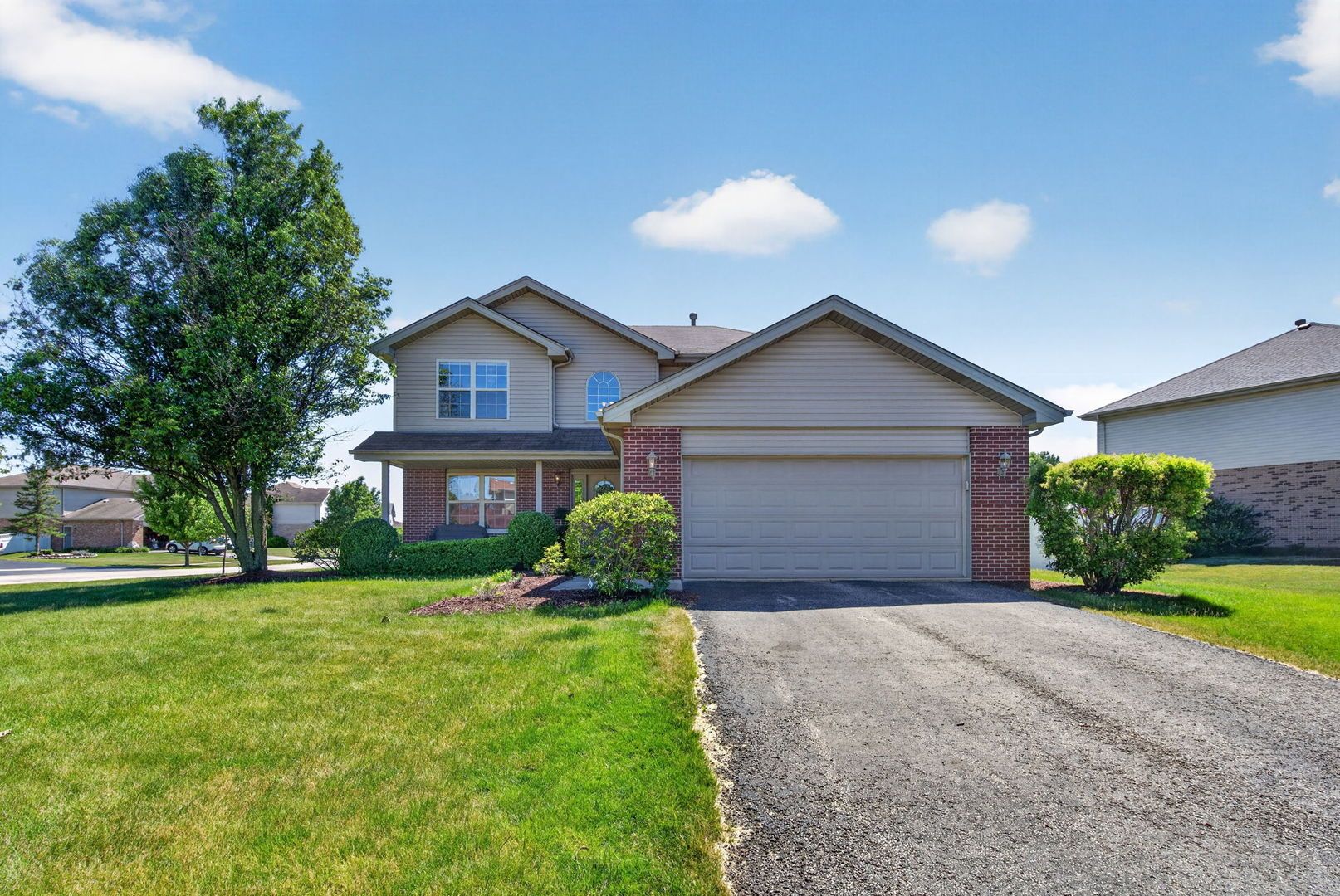 15711 Menominee Court — Manhattan, IL 60442