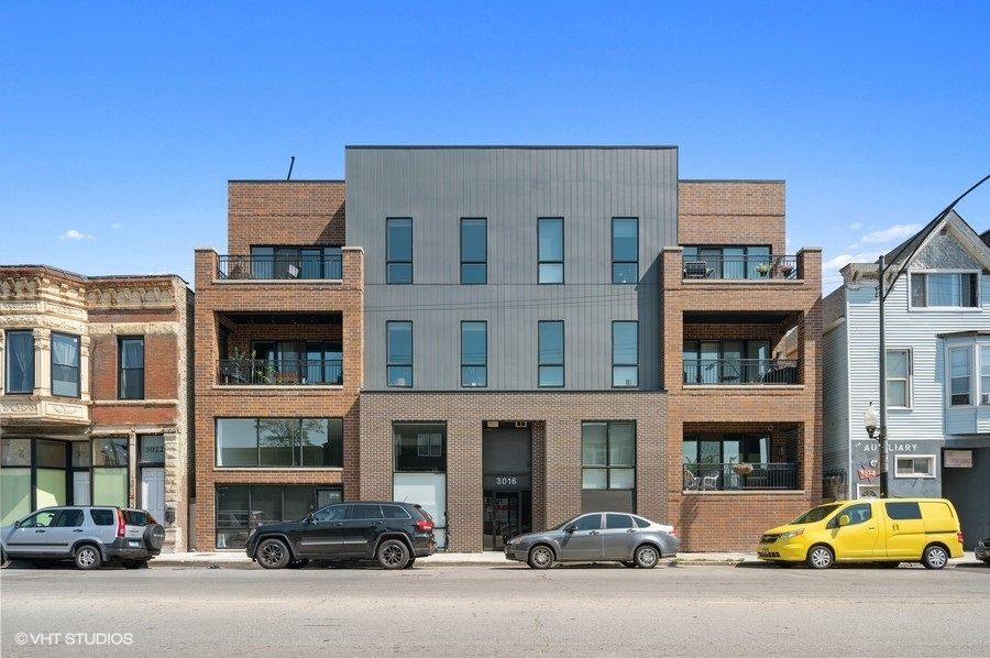 3016 W BELMONT Avenue #2W — Chicago, IL 60618