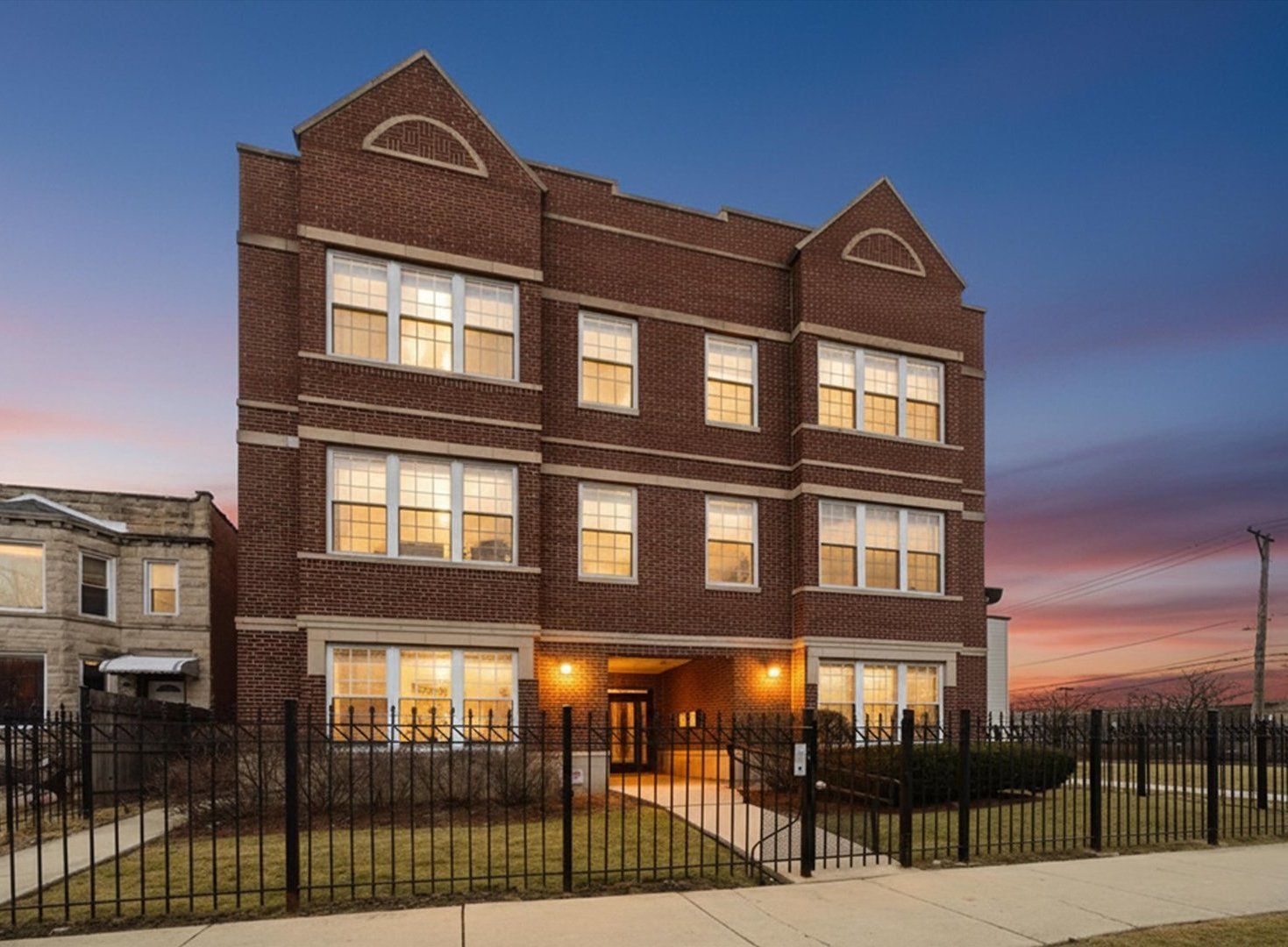 25 N Menard Avenue #2S — Chicago, IL 60644