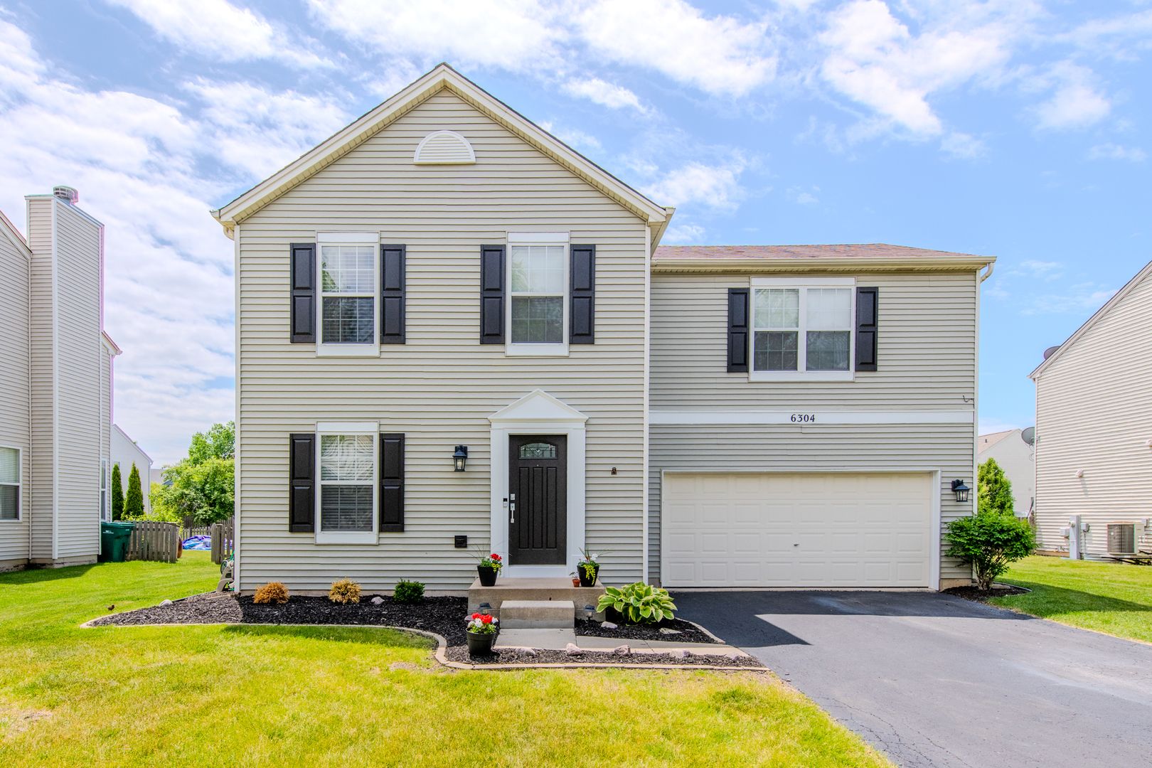 6304 Black Hill Ridge Drive — Plainfield, IL 60586