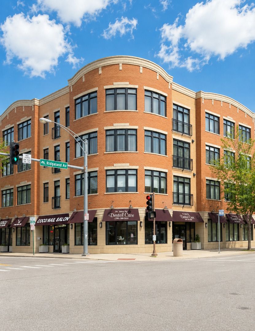 106 S Ridgeland Avenue #304 — Oak Park, IL 60302