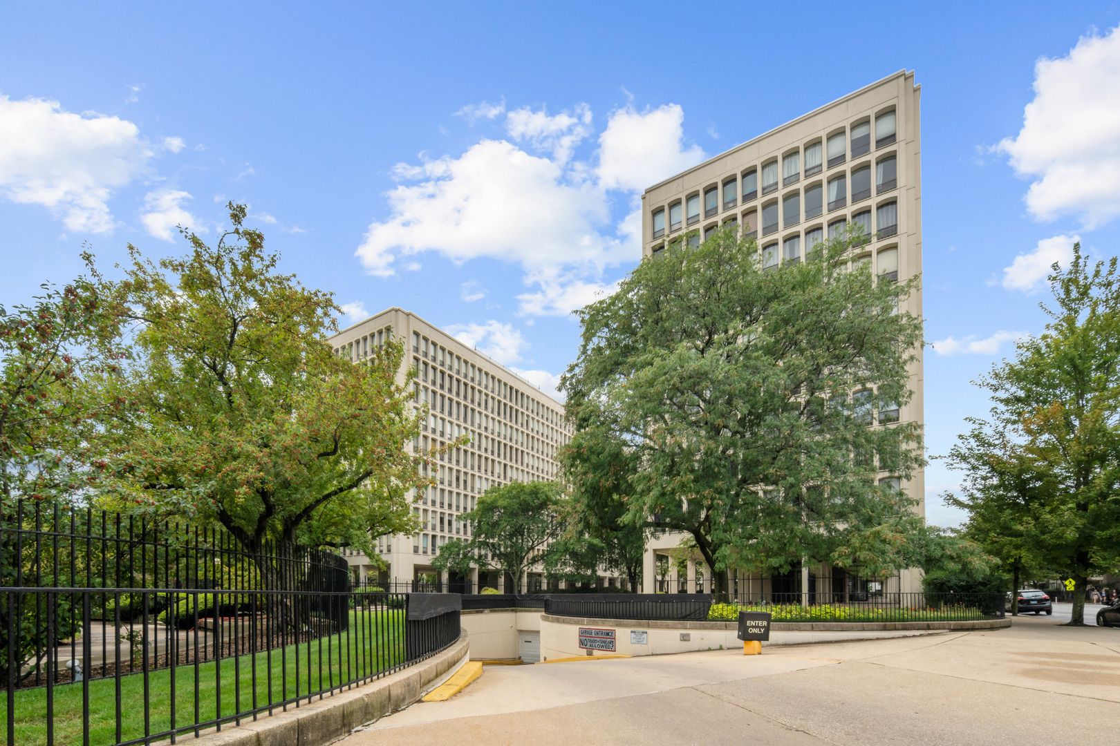 1451 E 55th Street #225N — Chicago, IL 60615