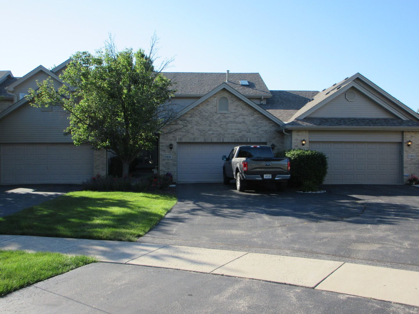 11934 Sterling Drive — Orland Park, IL 60467