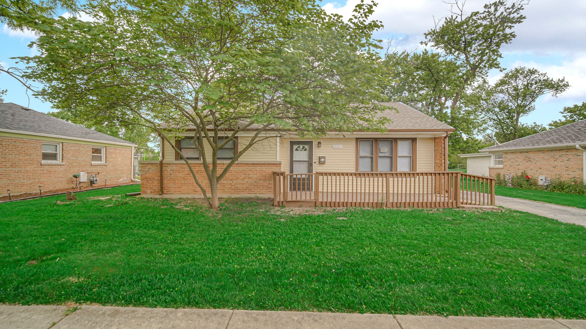 220 S Orchard Drive — Park Forest, IL 60466