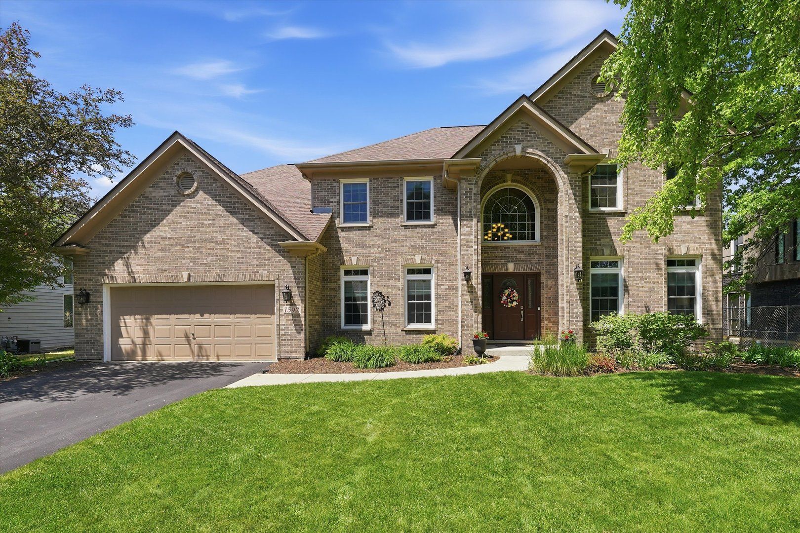 1592 Jeanel Lane — Aurora, IL 60502