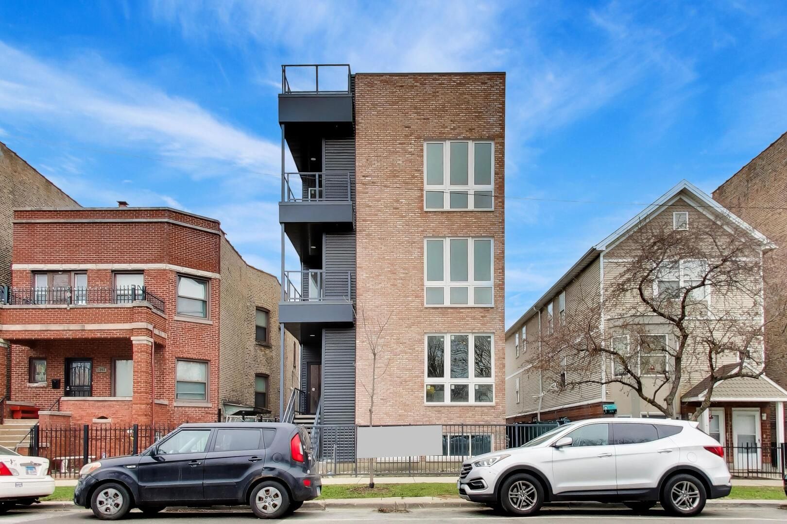 1244 N Kedzie Avenue #4 — Chicago, IL 60651