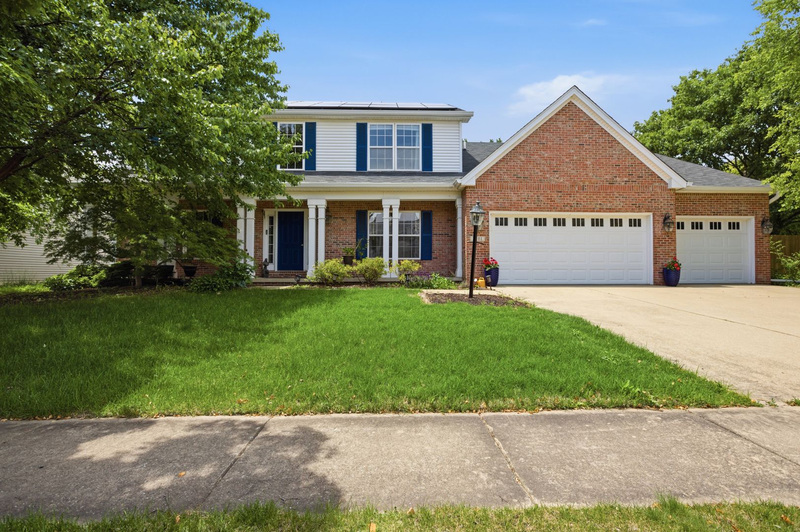 2101 Crossgate Court — Champaign, IL 61822