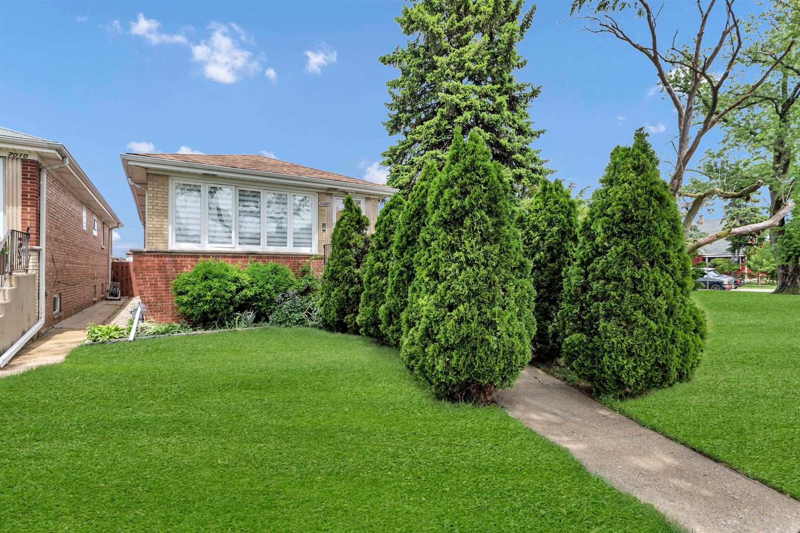 7008 W Montrose Avenue — Norridge, IL 60706