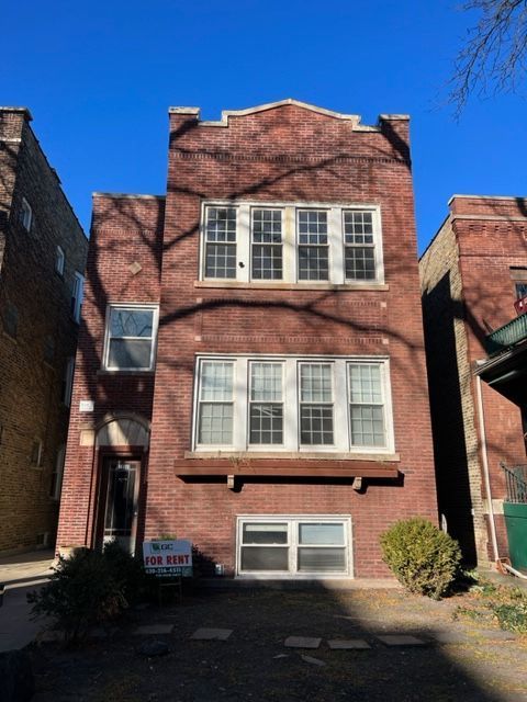 1732 W Wallen Avenue — Chicago, IL 60626