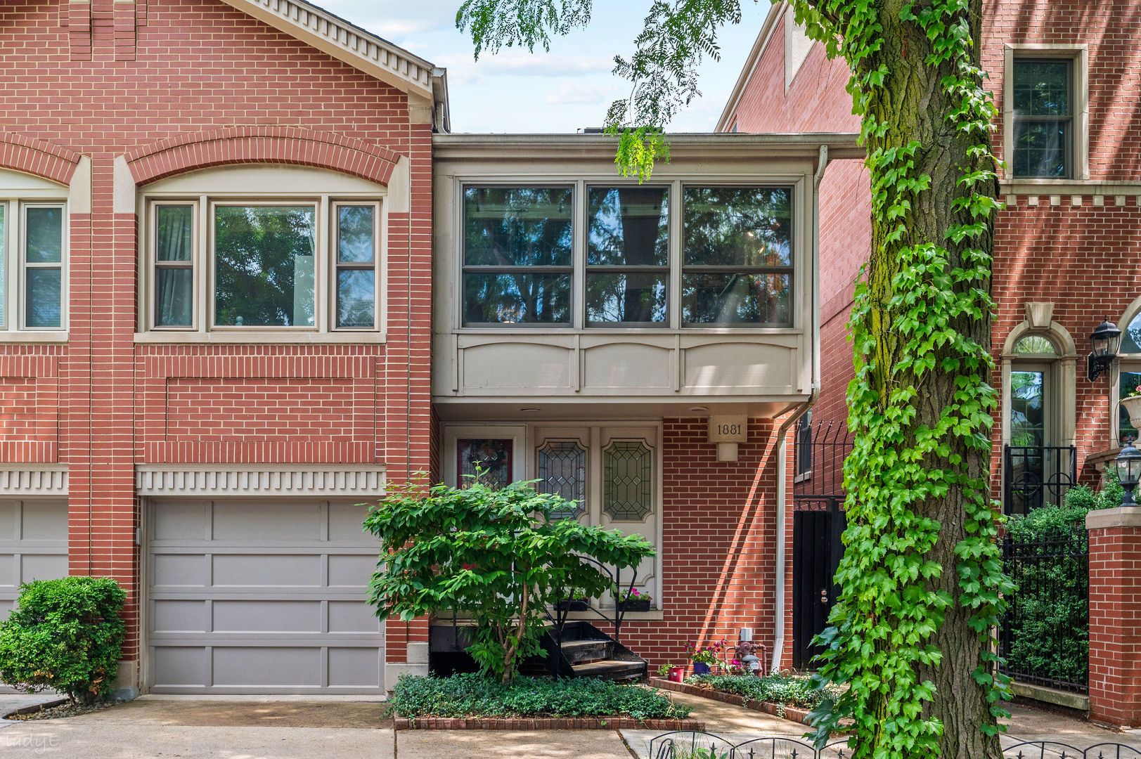 1881 N Maud Avenue #1881 — Chicago, IL 60614